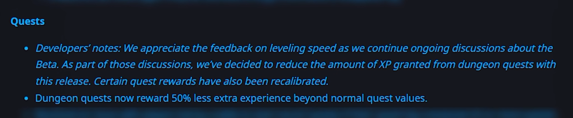 Extrait des notes de patch, rubrique Quests, avec la note des développeurs sur le leveling et la ligne annonçant 50 % d'expérience bonus en moins pour les quêtes de donjon